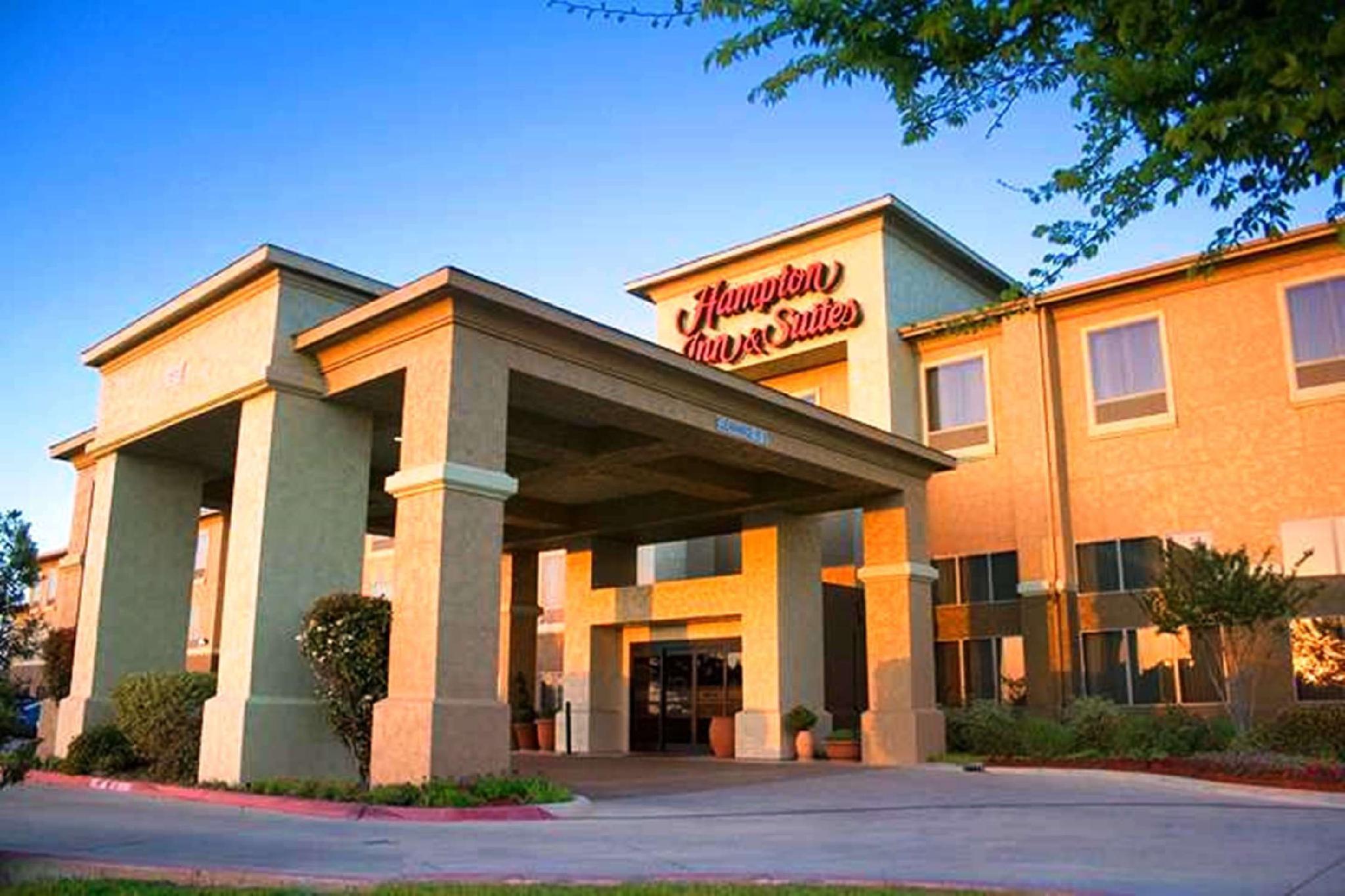 Hampton Inn & Suites Дентон Экстерьер фото