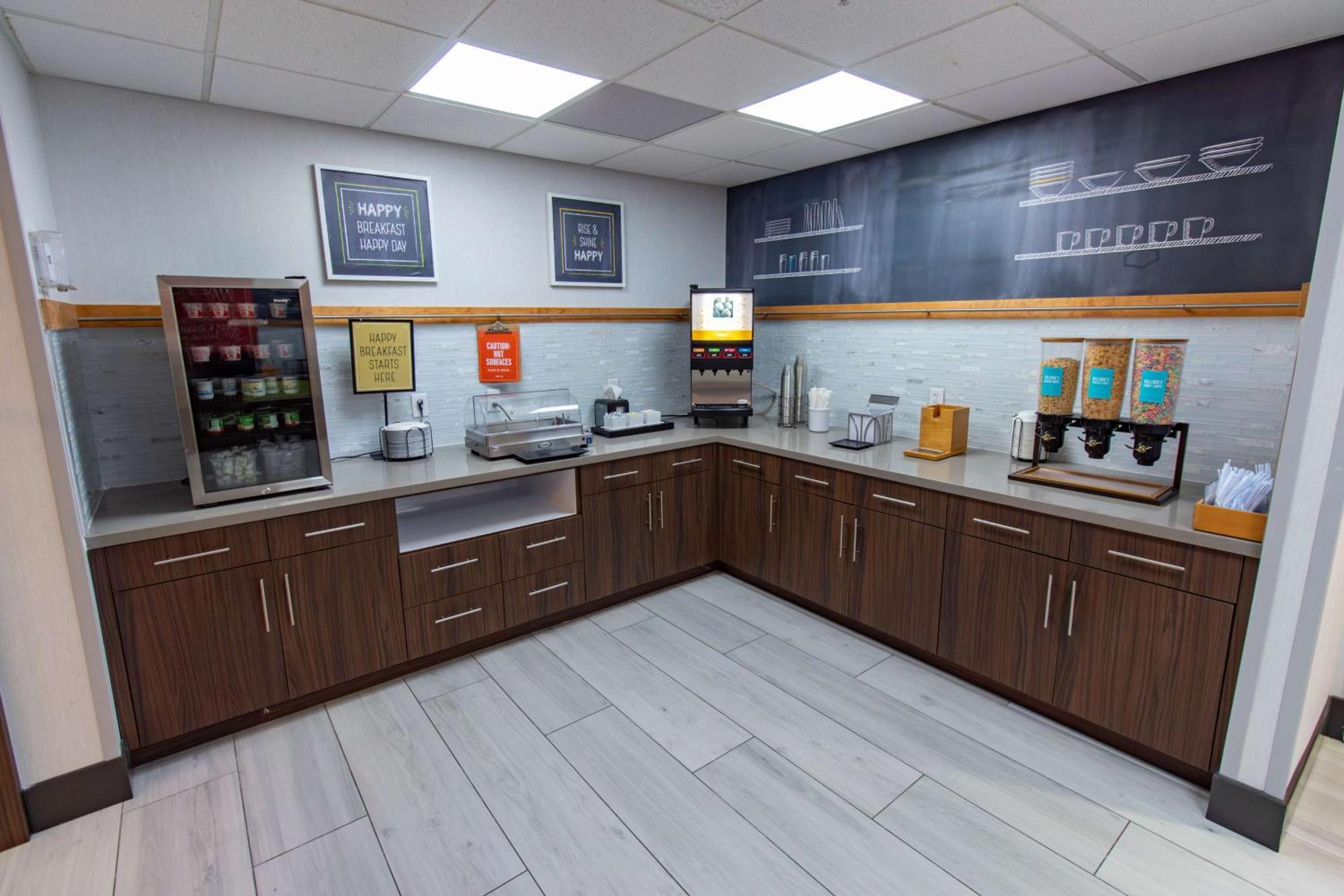 Hampton Inn & Suites Дентон Экстерьер фото