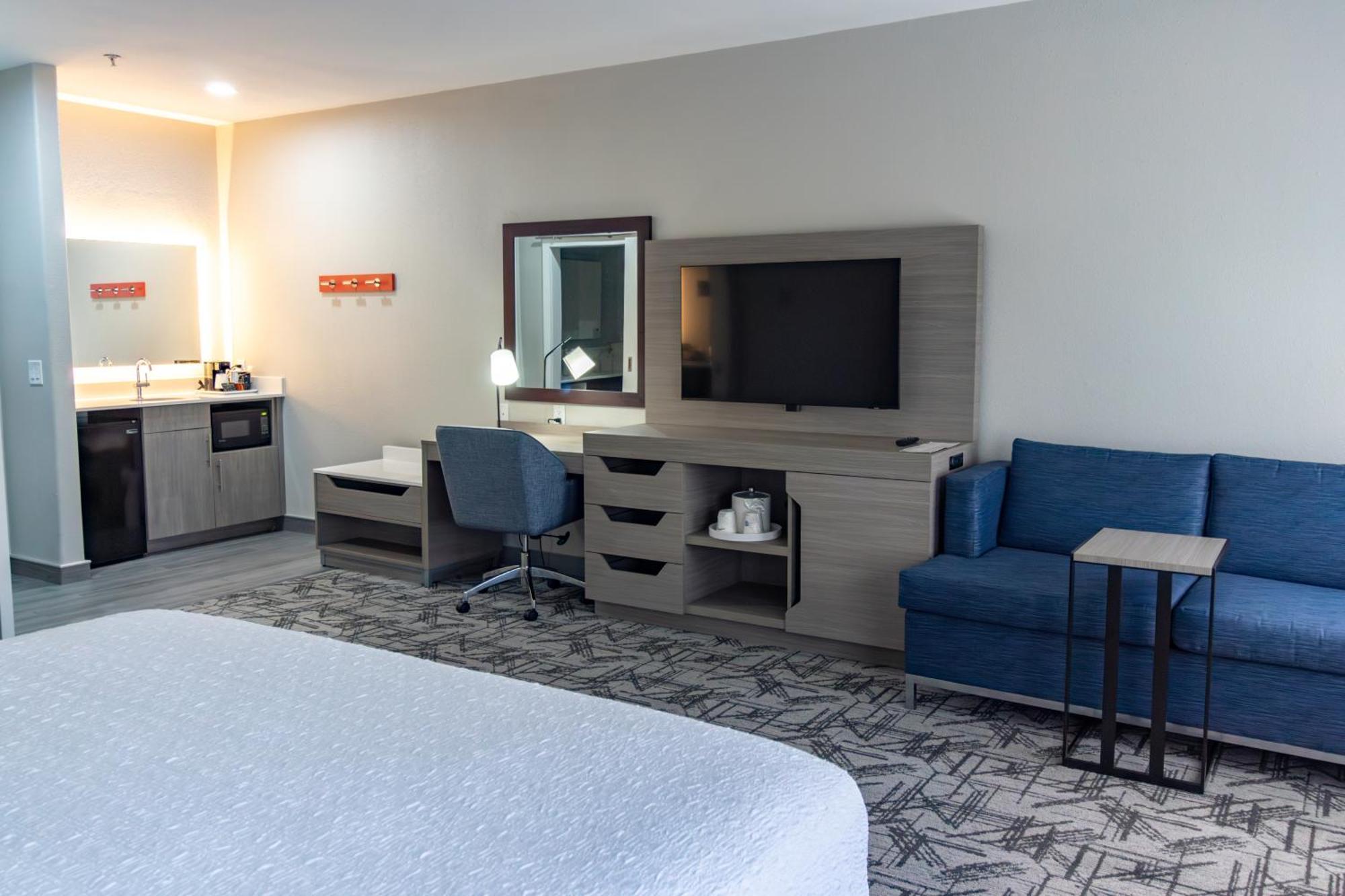 Hampton Inn & Suites Дентон Экстерьер фото
