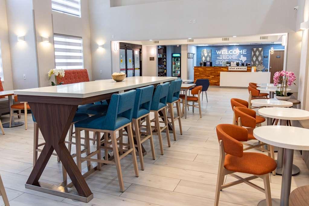 Hampton Inn & Suites Дентон Ресторан фото