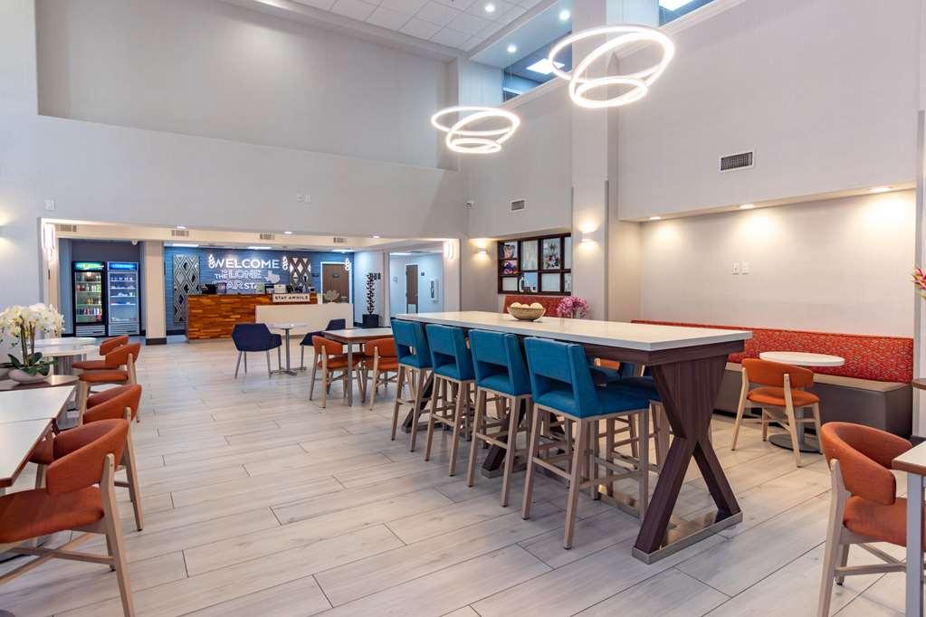Hampton Inn & Suites Дентон Ресторан фото