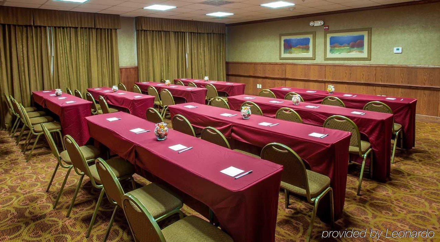 Hampton Inn & Suites Дентон Экстерьер фото