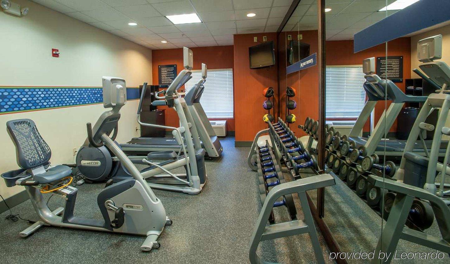 Hampton Inn & Suites Дентон Экстерьер фото
